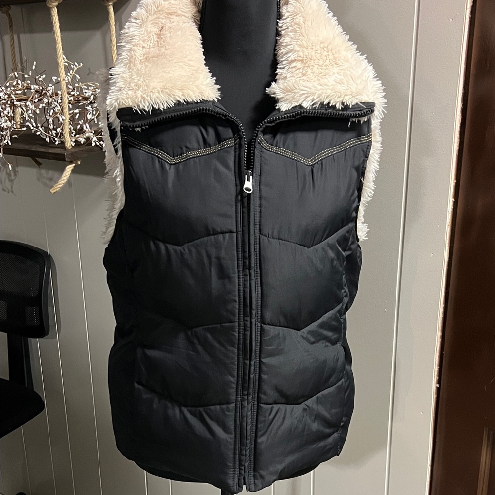 BP Black and Cream Puffer Vest